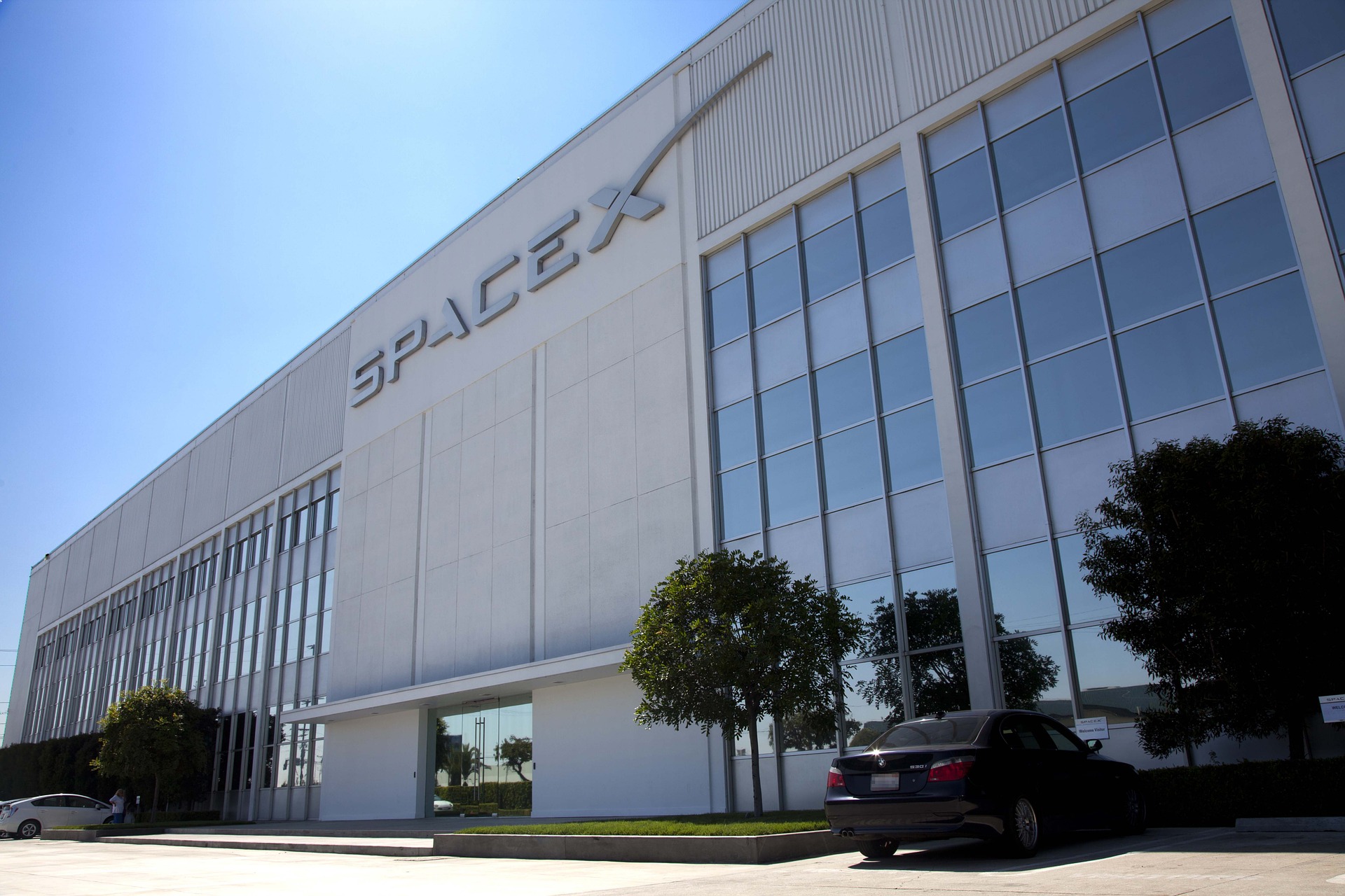 There’s Only One Way to Invest in SpaceX - iStrategy Conference